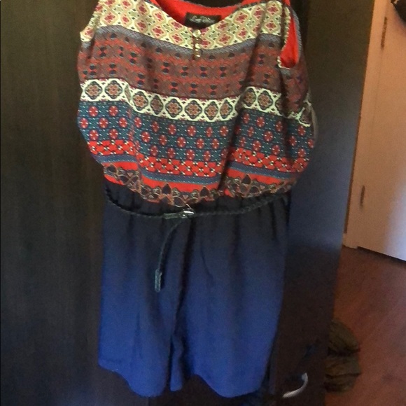 Blue and red romper - Picture 2 of 7